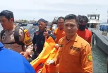 Proses Evakuasi Balita Hanyut di Lombok Timur