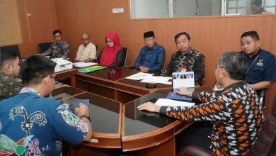 Sekretaris Daerah (Sekda) Kota Bima, Drs. H. Muhammad Fahkrunraji, M.E., menerima kunjungan dari Baznas Kota Bima dan BPJS Ketenagakerjaan pada Kamis, 5 Maret 2026.