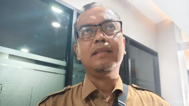 Kepala Dinas Tenaga Kerja Kota Mataram Ida Wayan Putra Ekantara Aduan THR