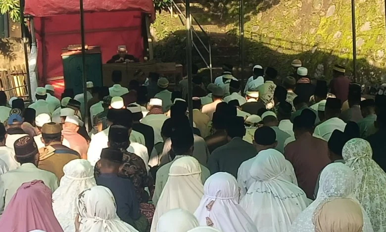 Ratusan Jemaah Naqsabandiyah di Kota Bima Gelar Salat Idulfitri 1447 Hijriah Hari ini