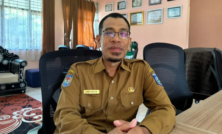 Kepala SMAN 1 Gunungsari Musyrifin