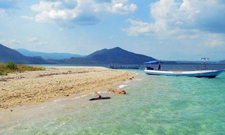 Pantai Nisa Pudu Dompu