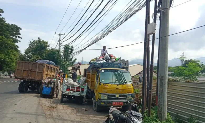 Pengosongan Lahan TPS Bintaro