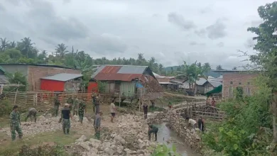 Pembangunan talut oleh TMMD ke-127 di Desa Talouwi, Kecamatan Monta, Kabupaten Bima.