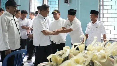Bupati Lotim Salurkan 198.776 Sembako Ramadan