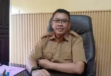 Sekda Kabupaten Sumbawa Budi Prasetiyo Mobil Dinas Pemkab