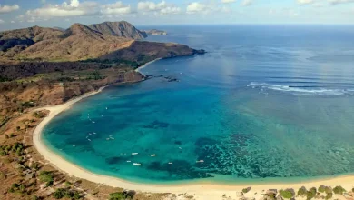 Pantai Maluk Kabupaten Sumbawa Barat