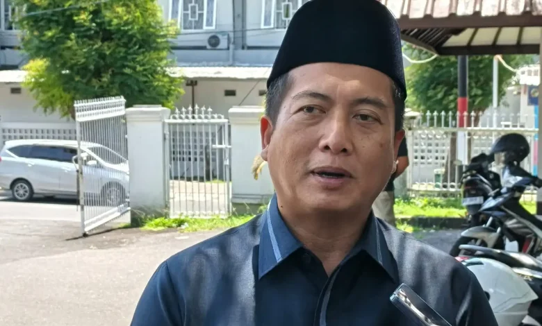 Gubernur NTB Lalu Muhamad Iqbal Pantau Warganya di Timur Tengah