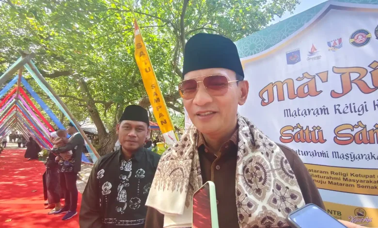 Wali Kota Mataram Hadiri Lebaran Topat di Makam Bintaro