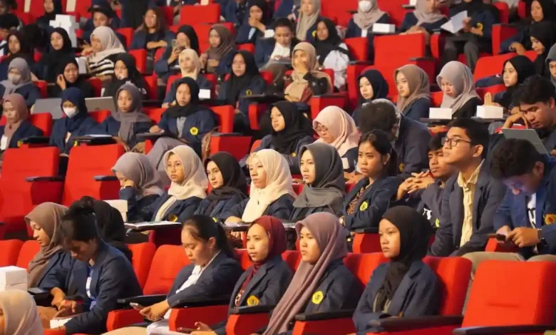 Suasana kegiatan kuliah umum Wawasan Kebangsaan dan Bela Negara Mahasiswa Unram.