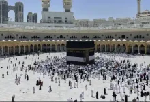 Suasana pelaksanaan tawaf di Masjidil Haram, Makkah, Arab Saudi.