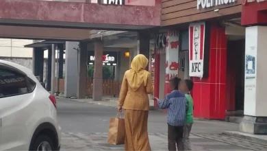 Anjal dan Gepeng di Pusat Perbelanjaan Kota Mataram