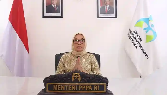 Menteri PPPA, Arifah Fauzi minta maaf soal usulan gerbong wanita dipindah ke tengah.