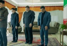 TGB saat menjadi imam salat asar di kediaman Duta Besar Republik Islam Iran di Jakarta.