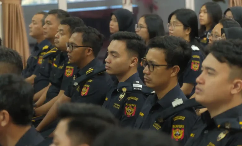 Ilustrasi pegawai Bea Cukai.