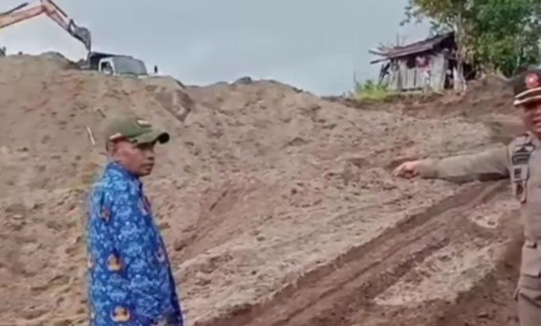 Satpol PP Lobar Tutup Sementara Tambang Galian C di Kekeri