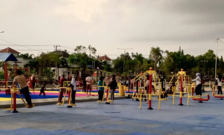 Taman Kota Giri Menang