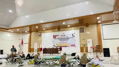 Suasana kegiatan donor darah oleh UKM KSR PMI STKIP Taman Siswa Bima pada Rabu, 22 April 2026.