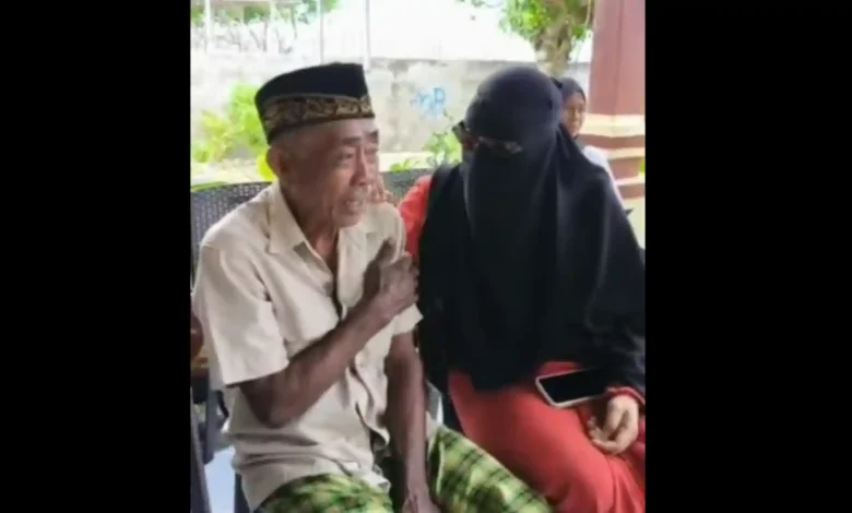 Direktur NTB Care, Rohyatil Wahyuni Bourhany tetap aktif membantu masyarakat NTB.