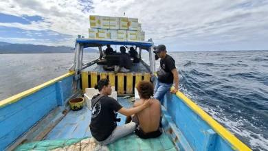 Pria di Bima Curi Panel Surya Rp80 Juta