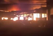 Kebakaran Hebat Melanda Pasar Pringgabaya