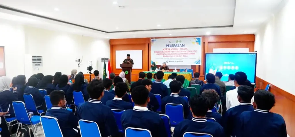 Wakil Rektor IV Ummat Zaenudin 