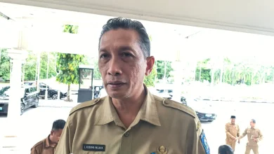 Kepala Dinas PUPRPKP NTB Lalu Kusuma Wijaya Jalan di NTB