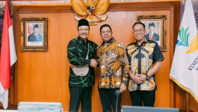 Bupati Lombok Timur Temui Mensos
