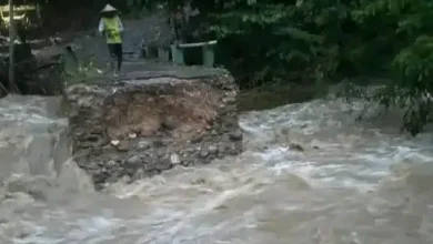 Jembatan Serage Lombok Tengah Loteng Putus