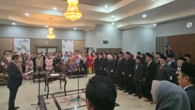 Gubernur Iqbal Lantik 13 Pejabat Eselon II Pemprov NTB