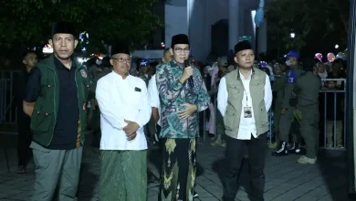 Wabup Lombok Tengah Lepas 393 Jemaah Calon Haji Kloter 7