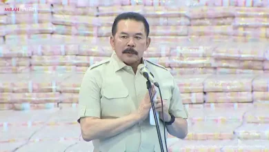 Kejagung Pamerkan Tumpukan Uang Rp11,4 Triliun