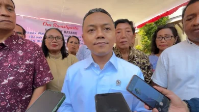 Wamendikdasmen Fajar Riza Ul Haq Tinjau Kesiapan TKA di Kota Mataram