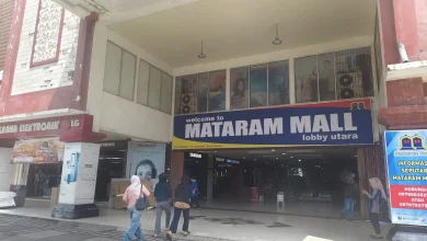 Pengunjung Mataram Mall