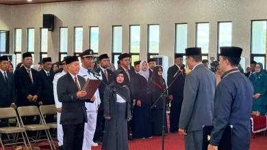 Bupati Jarot Lantik 76 Pejabat Pemkab Sumbawa