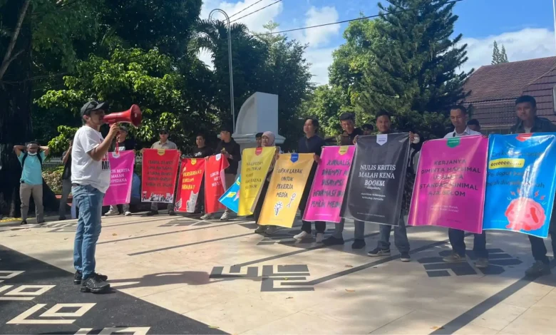 Hari Pers Internasional Jurnalis di NTB