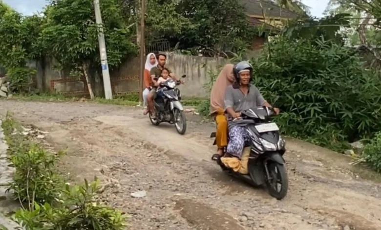 Jalan Rusak Polak Penyayang