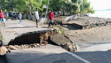 Jembatan Putus Akibat Banjir di Desa Sumi Kabupaten Bima