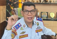 Kepala Dinas Perhubungan KSB Suharno Lampu Jalan di Sumbawa Barat