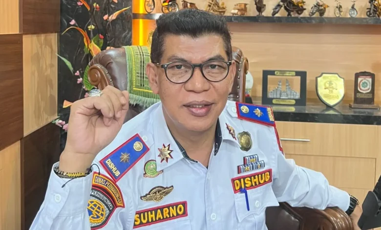Kepala Dinas Perhubungan KSB Suharno Lampu Jalan di Sumbawa Barat