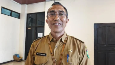 Kepala Dinas Tenaga Kerja dan Transmigrasi Kabupaten Sumbawa Khaeruddin Pekerja Rentan
