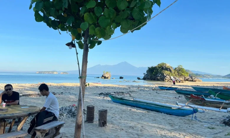 Pantai Kertasari KSB