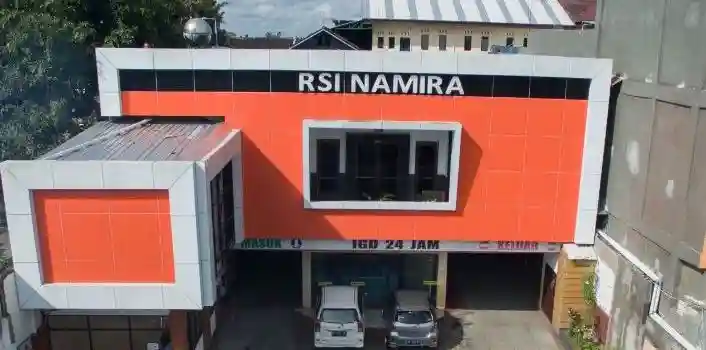Gedung RSI Namira di Jalan KH Ahmad Dahlan No.17, Pancor, Kecamatan Selong, Lombok Timur.