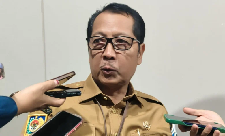 Sekda Kota Mataram Lalu Alwan Basri Hibah KONI