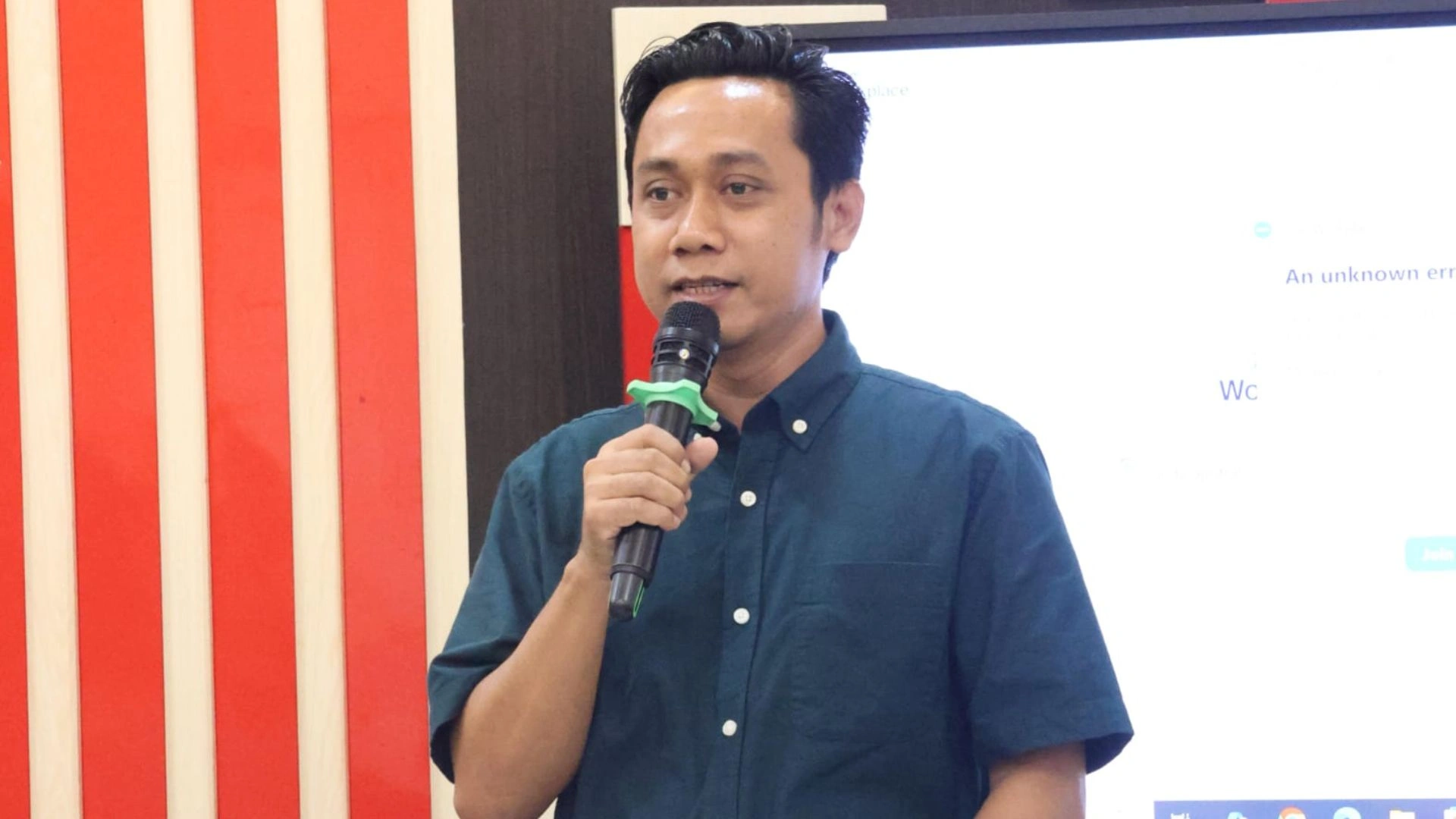 Direktur Lembaga Pengembangan Wilayah Nusa Tenggara Barat NTB Taufan