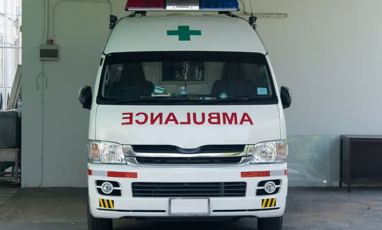 ilustrasi unit ambulans desa