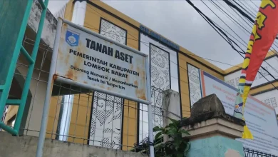 Gedung STIE AMM yang berdiri diatas tanah Pemkab Lobar dan terancam ditutup.