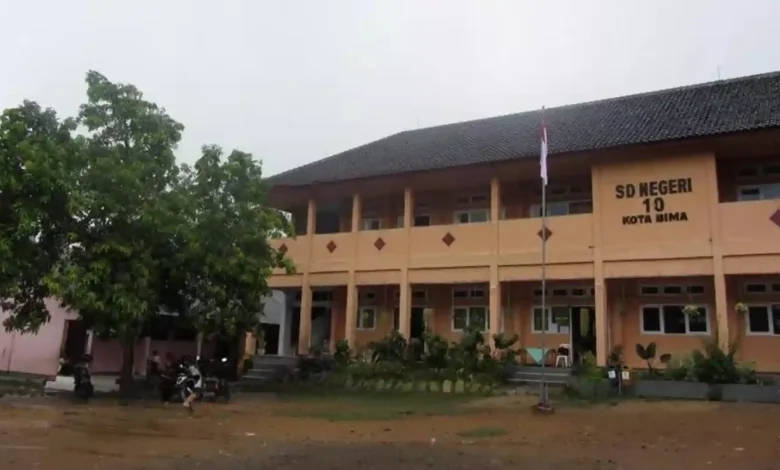 SDN 10 Penatoi Kota Bima masuk sebagai kandidat Program Sekolah Nasional Terintegrasi.