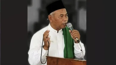 Pimpinan Pondok Pesantren Ndholo Kusumo, Pati, Kiai Ashari, tersangka dugaan pelecehan seksual terhadap 50 santri.