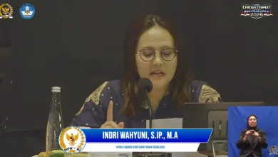Salah satu juri Lomba Cerdas Cermat Empat Pilar MPR RI tingkat Provinsi Kalimantan Barat, Indri Wahyuni.
